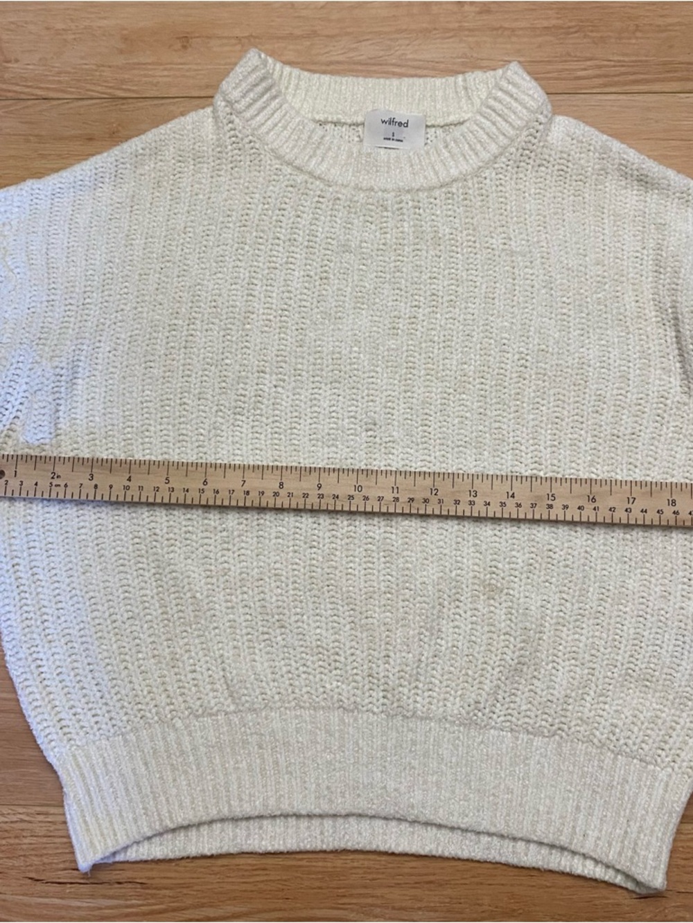 Aritzia Wilfred Essential Chenille Crewneck Sweater - Picture 10 of 16